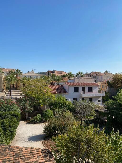 Tres Bel Appartement, Port Sanary, Экстерьер фото